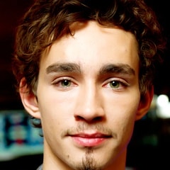 羅伯特·席安Robert Sheehan