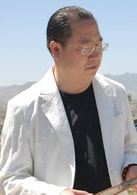 英達