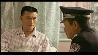 公安局長貪污被黑社會老大抓有把柄，以此威脅局長做違法的事情！