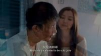 晚上跟女友在一起，前任女友突然來電話，怎么辦？