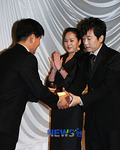 http://www.omega3-ala.com/pics/default/download/e9f8e3bc8bec5e5e2c8a1fc0d7ceef33.jpg