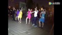 兩男四女跳《歌在飛》廣場舞，你最喜歡哪一組？