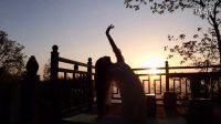 2016最新廣場(chǎng)舞舞韻瑜伽《但愿人長(zhǎng)久》一一小微老師（悅悅老師）_