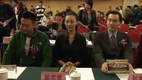 《闖天下》講述草根藝人 印小天體驗(yàn)雜技生活