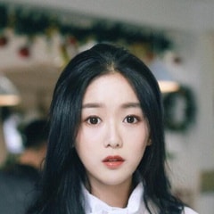 張馨月