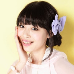 小山內(nèi)花凜?