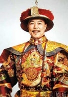 張鐵林（第一、二部）狄龍（第三部）