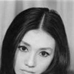 加賀麻理子