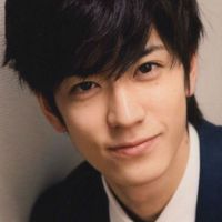 中島裕翔