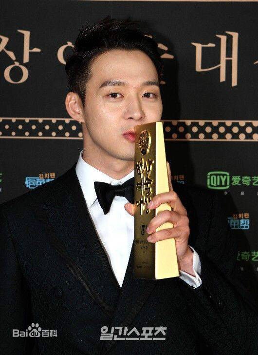 http://www.omega3-ala.com/pics/star/pic/3e65a99fffeb1a1ee1c2ac4578d575c7.jpg