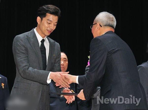 http://www.omega3-ala.com/pics/star/pic/5fbc1dfafe6844408ac996bdda903acd.jpg