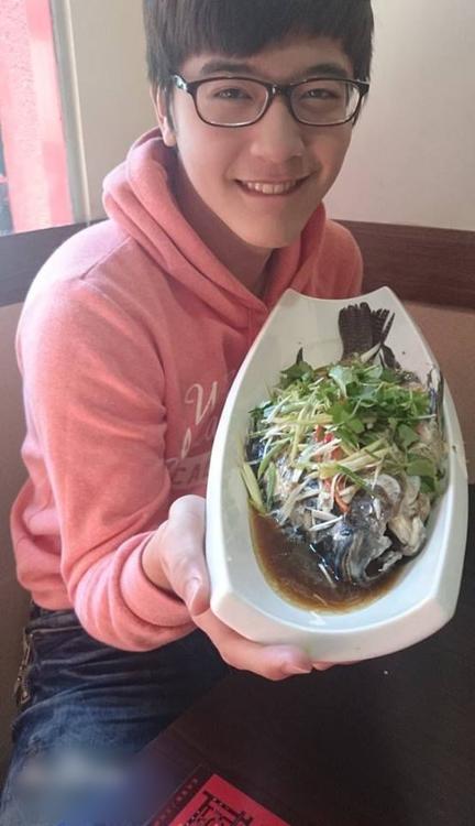 http://www.omega3-ala.com/pics/star/pic/a01c6cc7193c813923c517ff43b8b0bb.jpg