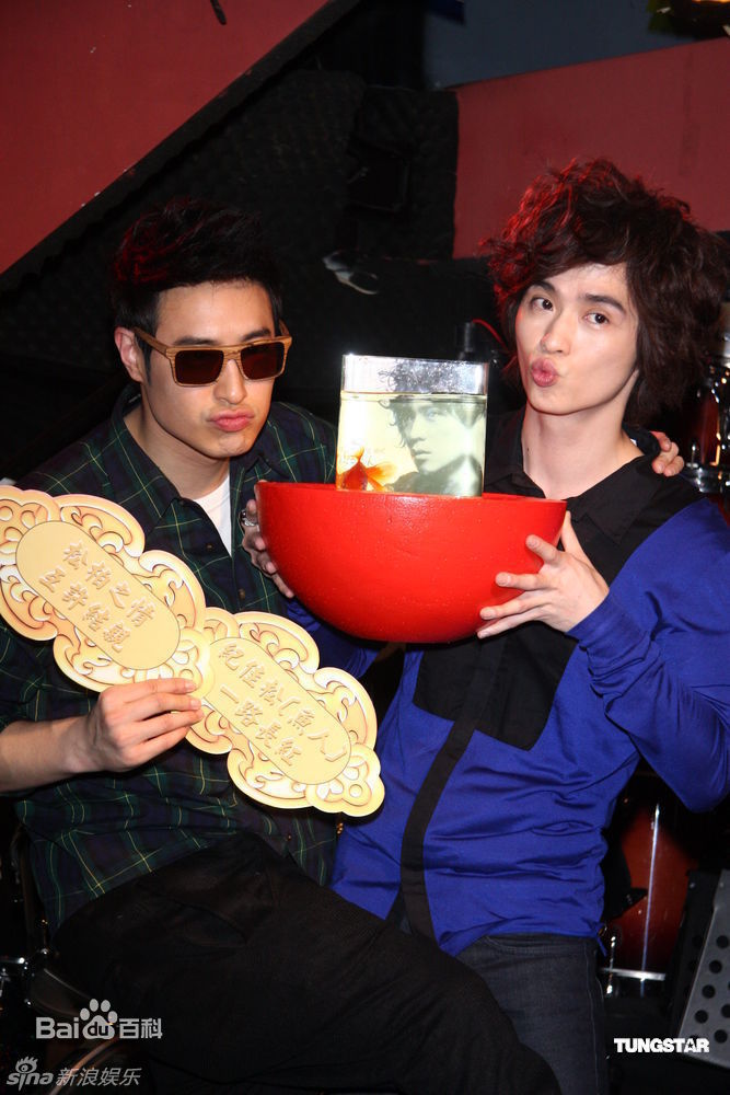 http://www.omega3-ala.com/pics/star/pic/aa1f2f95749bad24e9f908af252fa93f.jpg
